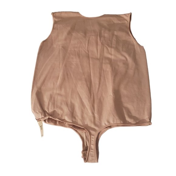 CT762 Skims NWOT Essential Crew Neck Sleeveless Bodysuit Thong Sienna 2X/3X - Picture 3 of 4